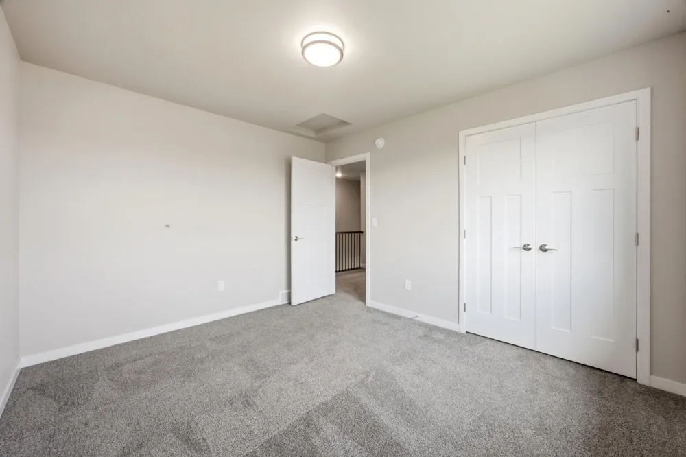 6021 78th Avenue S Horace, ND 58047