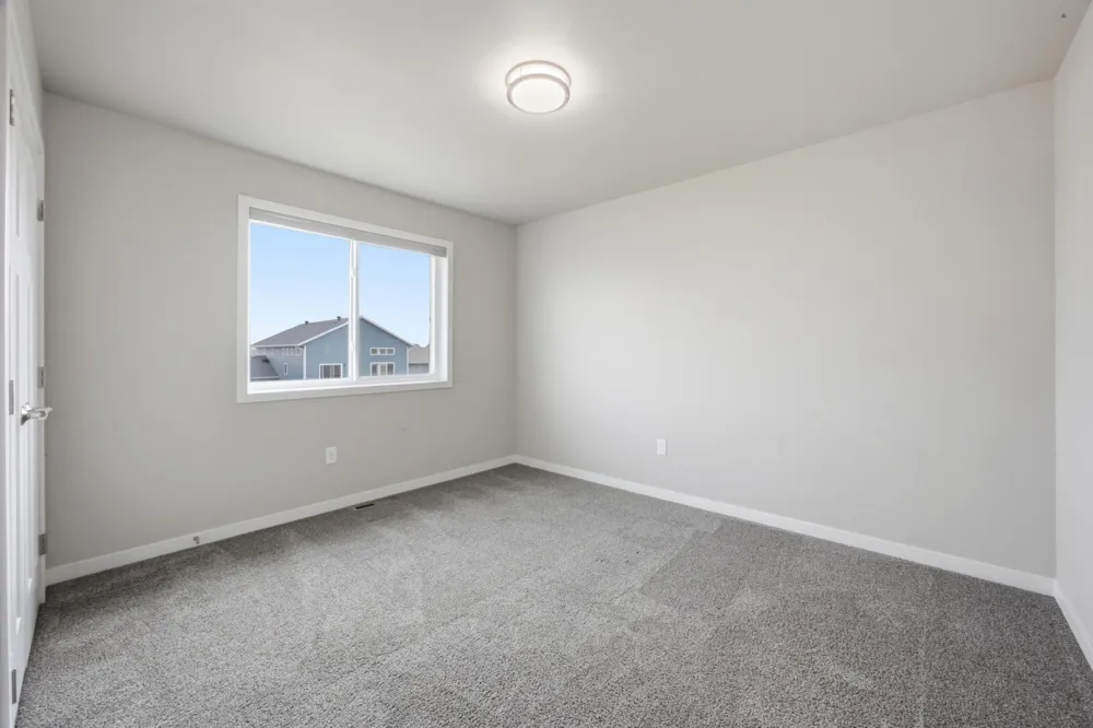 6021 78th Avenue S Horace, ND 58047