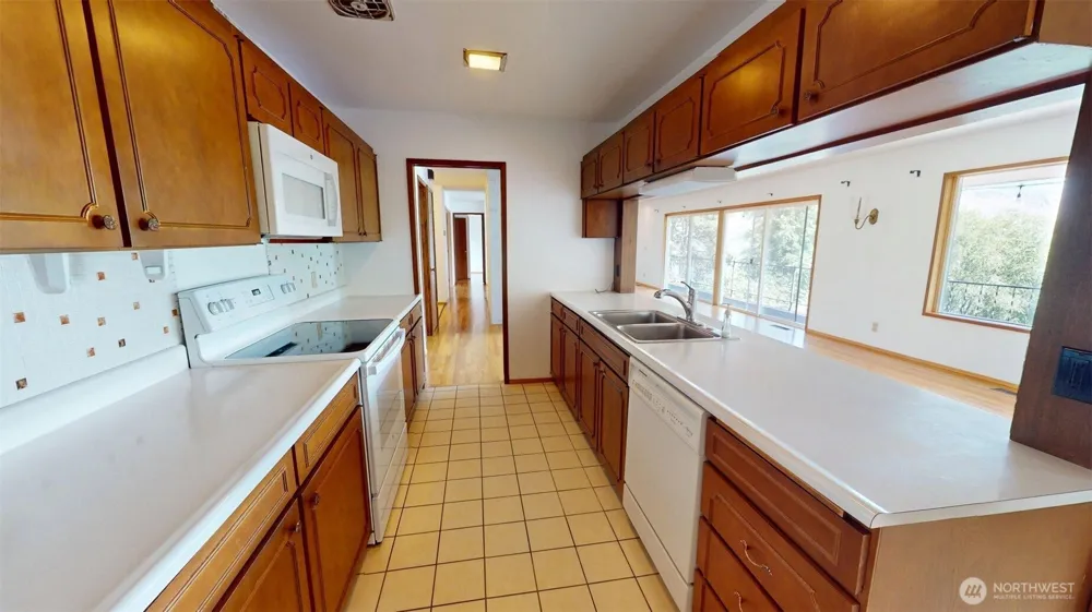 74 Westlake Oroville, WA 98844