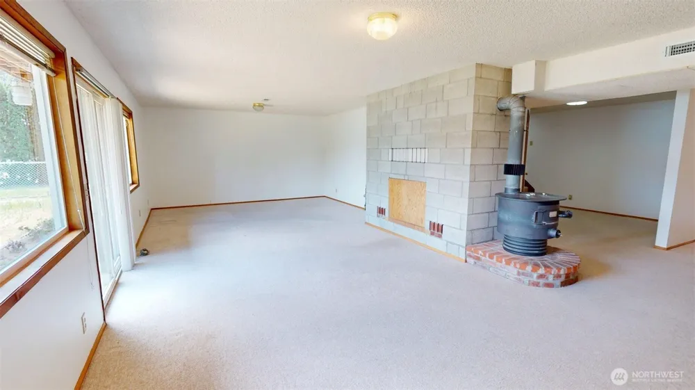 74 Westlake Oroville, WA 98844