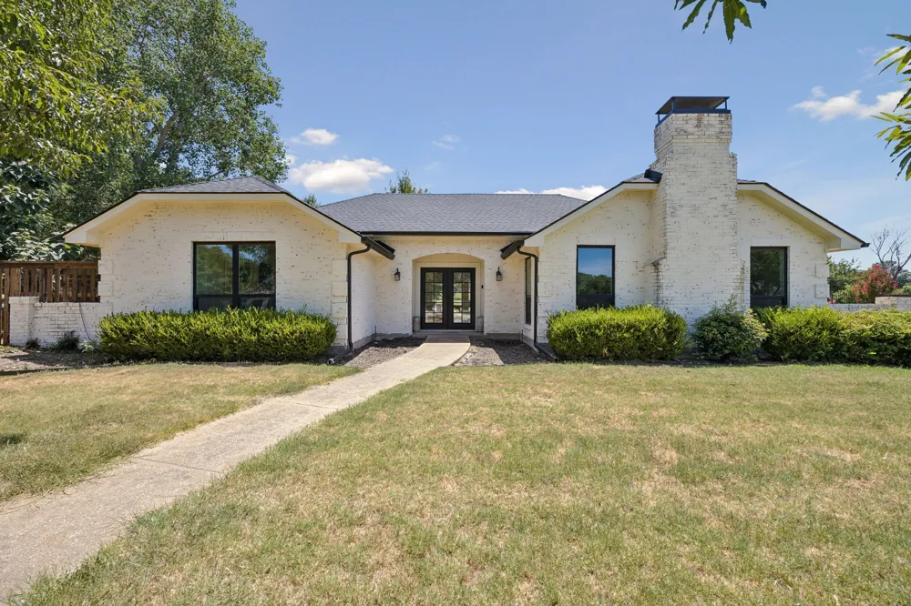 1205 Whispering Lane Southlake, TX 76092