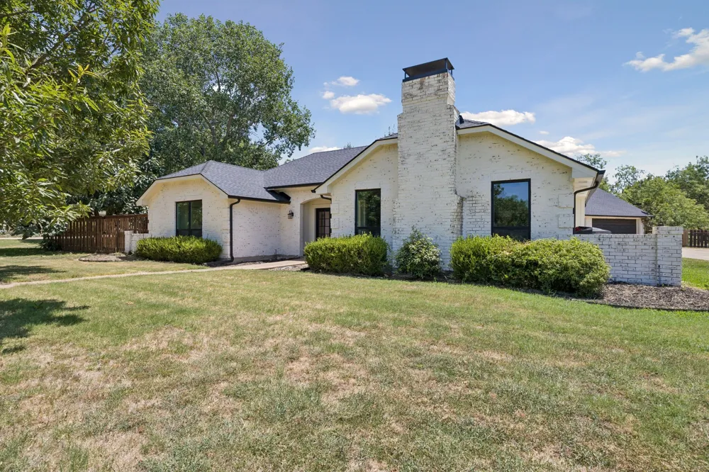 1205 Whispering Lane Southlake, TX 76092