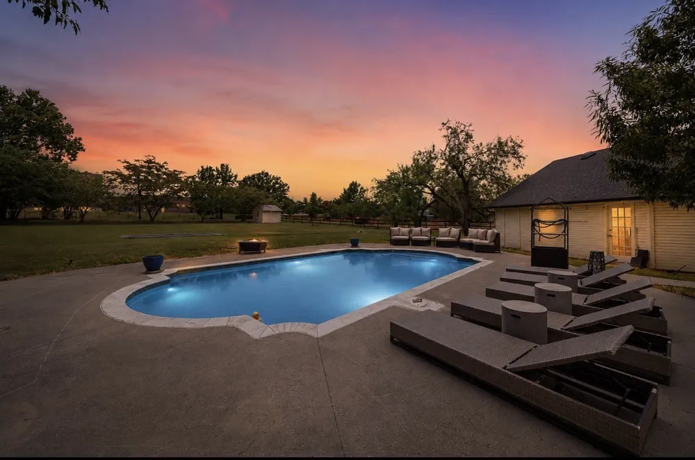 1205 Whispering Lane Southlake, TX 76092