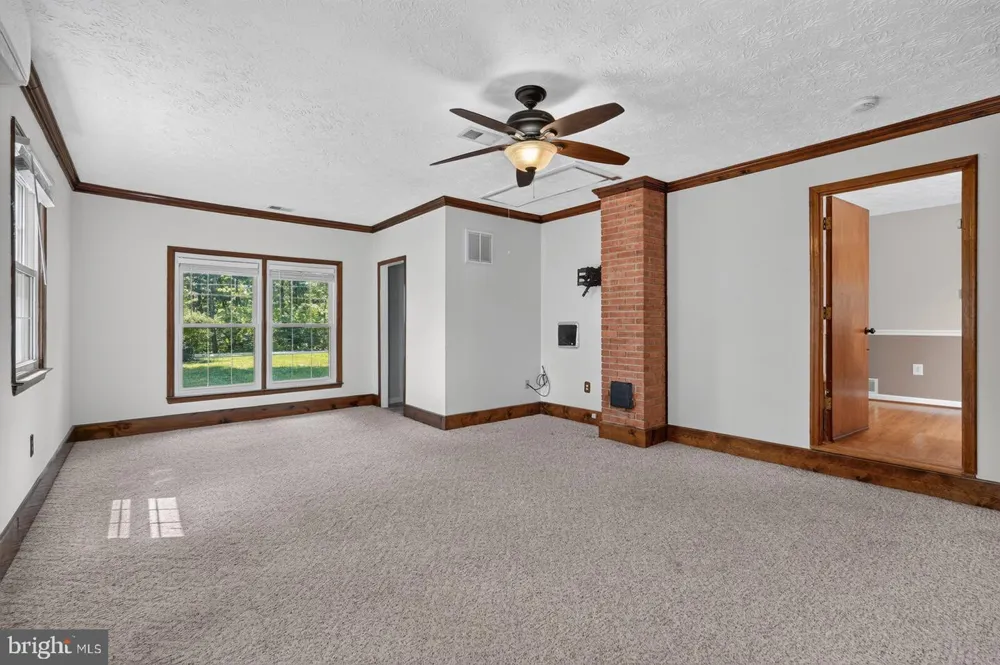 313 KNIGHT DRIVE White Post, VA 22663