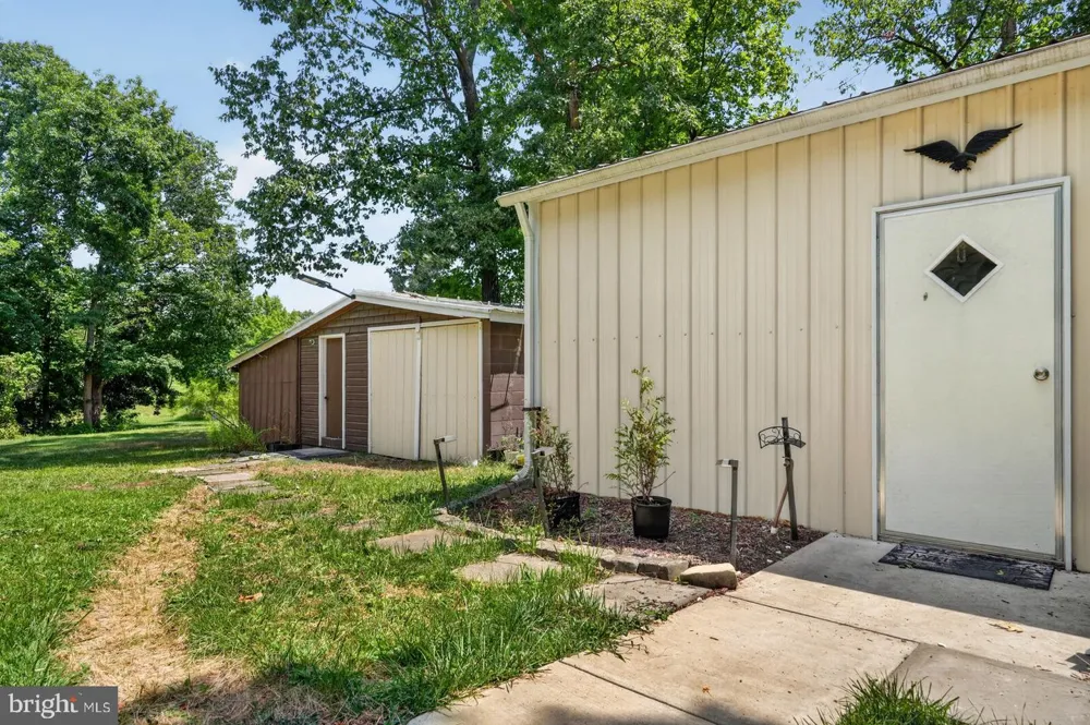 313 KNIGHT DRIVE White Post, VA 22663