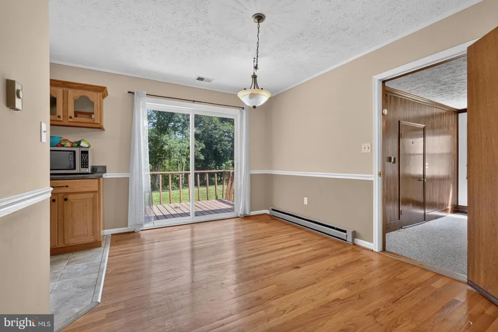 313 KNIGHT DRIVE White Post, VA 22663