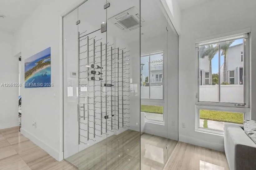 3341 NW 84th Ct Doral, FL 33122