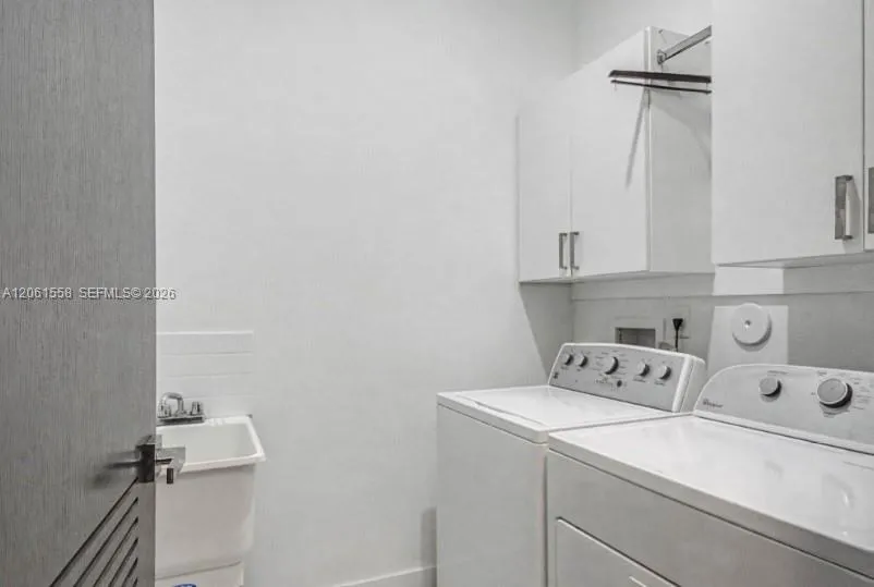 3341 NW 84th Ct Doral, FL 33122