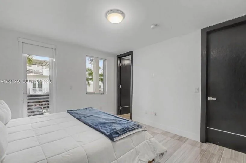 3341 NW 84th Ct Doral, FL 33122