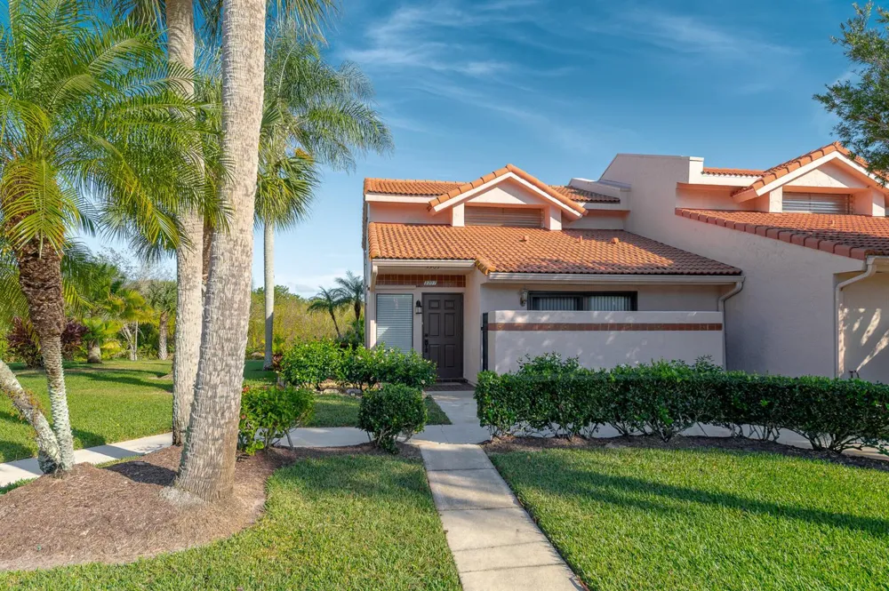 3307 SE SANDPIPER CIRCLE Port St. Lucie, FL 34952