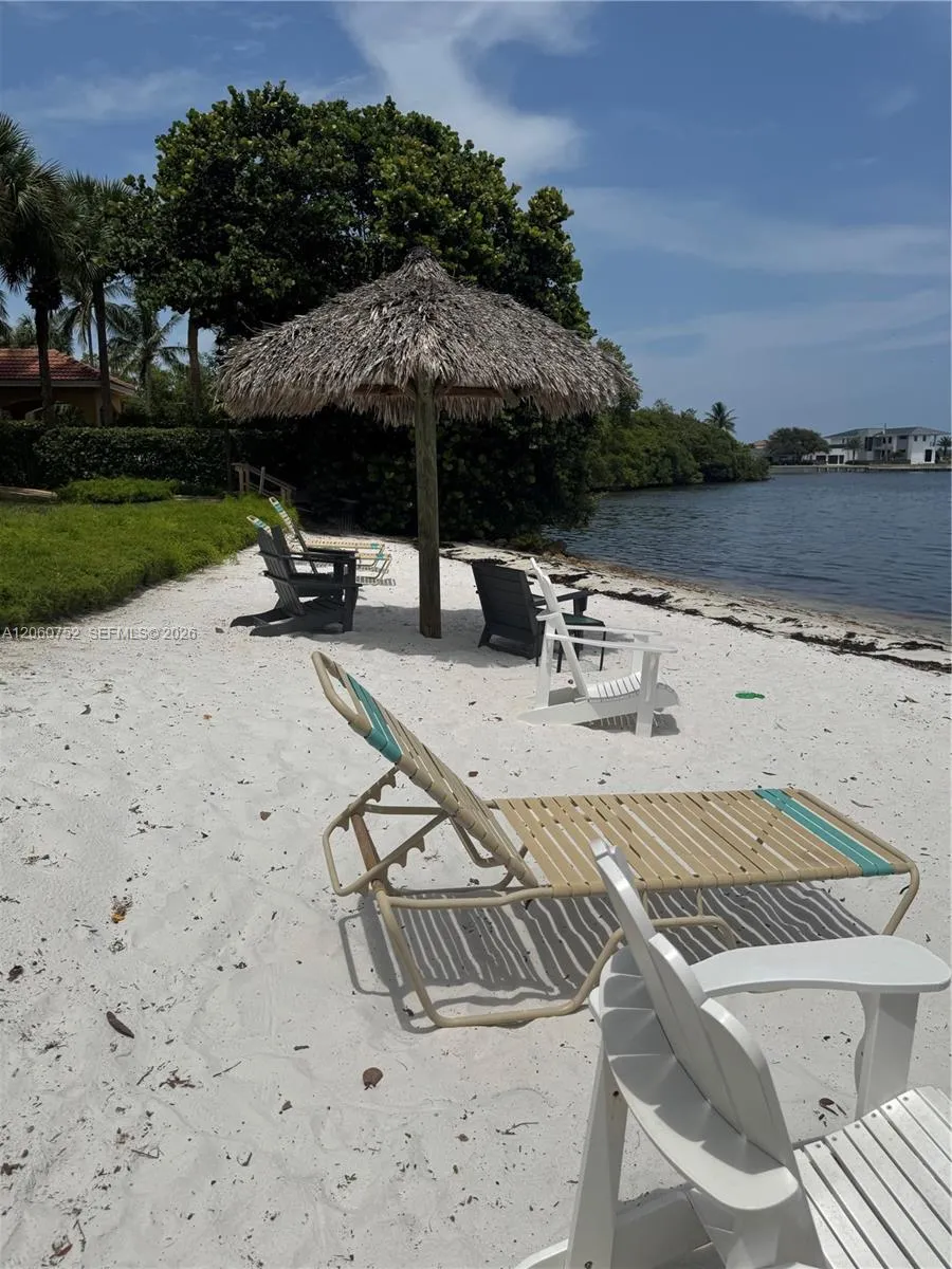 800 Scotia Dr #103 Hypoluxo, FL 33462