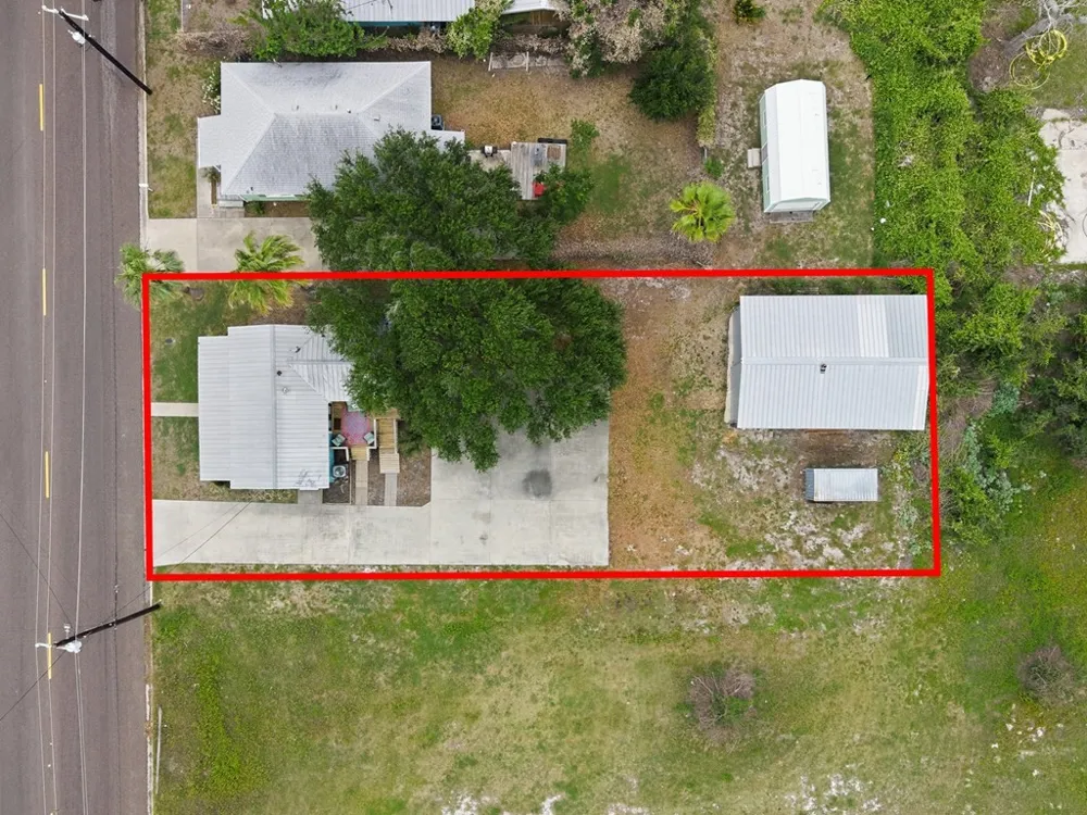 819 S Church Street Rockport, TX 78382