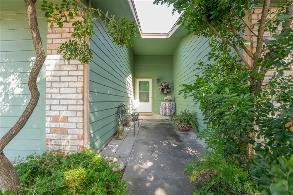1810 Silver Sands Drive Corpus Christi, TX 78412