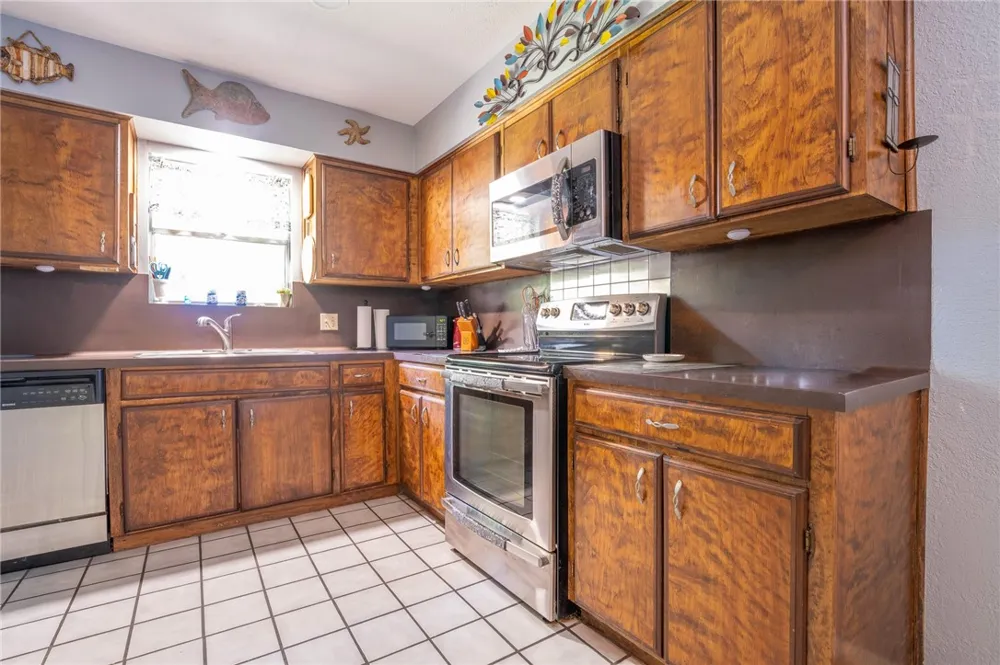 1810 Silver Sands Drive Corpus Christi, TX 78412