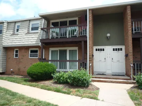 44 DEANNA DRIVE #127