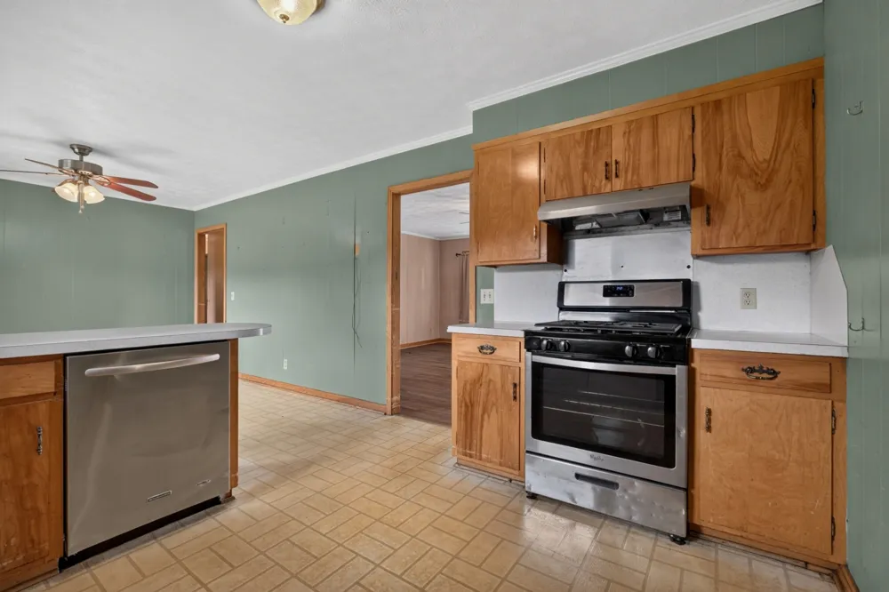 3035 Monterey Hwy Sparta, TN 38583