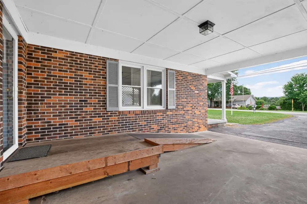 3035 Monterey Hwy Sparta, TN 38583