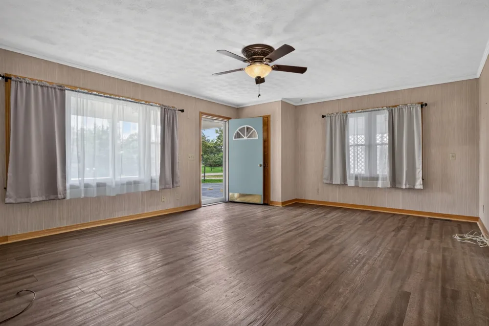 3035 Monterey Hwy Sparta, TN 38583
