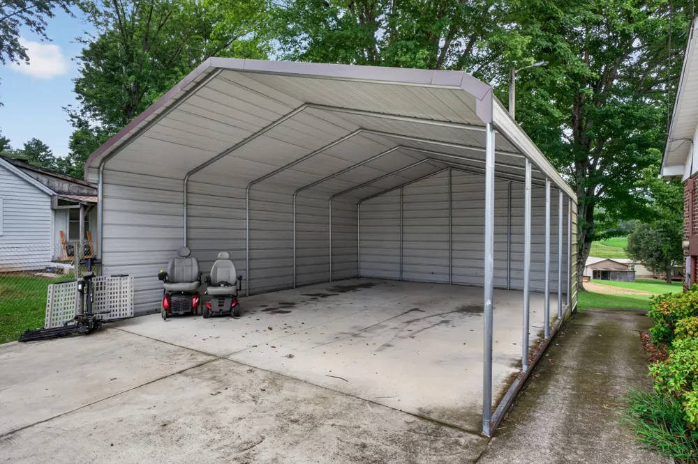 3035 Monterey Hwy Sparta, TN 38583
