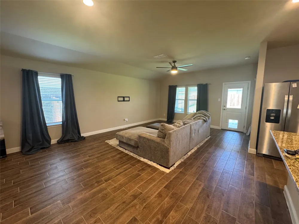 716 Griffith Park Trail Alvarado, TX 76009