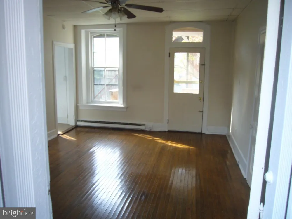 301 S BROAD STREET #7 Kennett Square, PA 19348