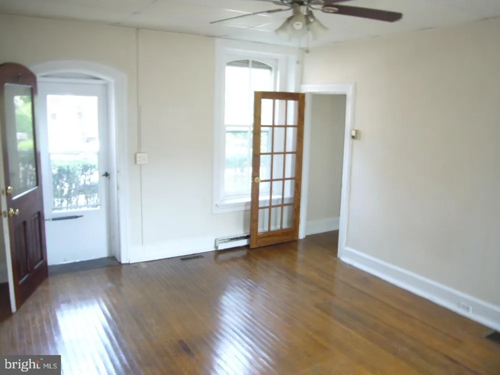 301 S BROAD STREET #7 Kennett Square, PA 19348