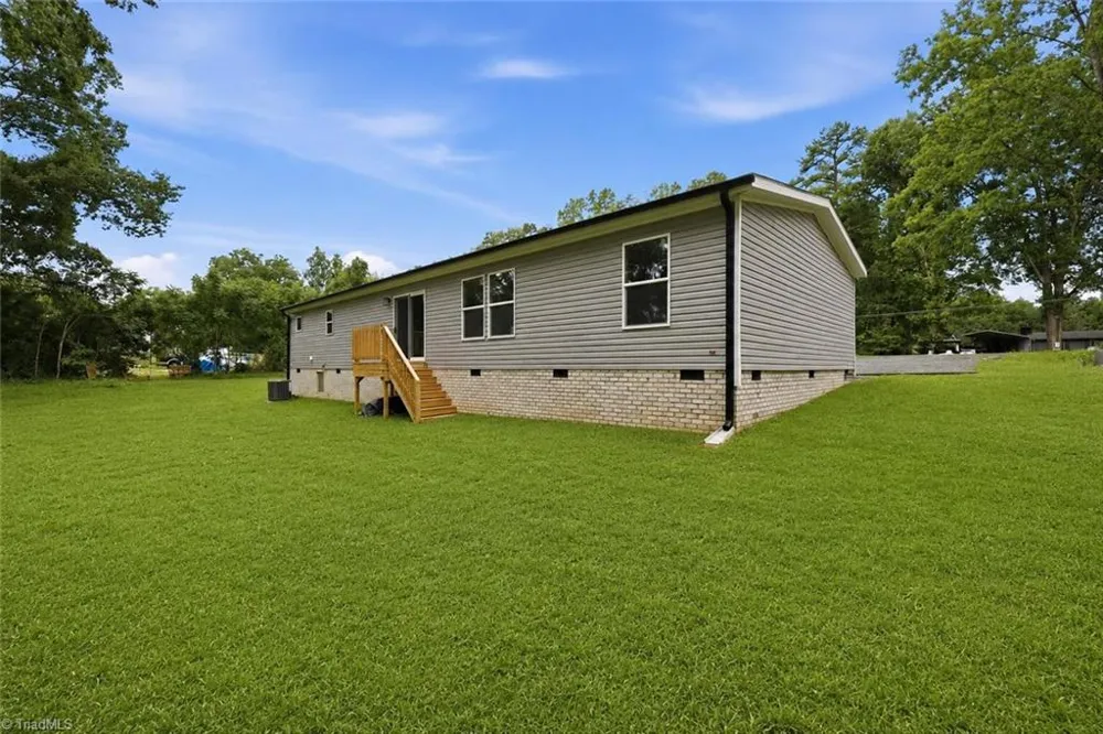6008 Apple Wyrick Road Gibsonville, NC 27249