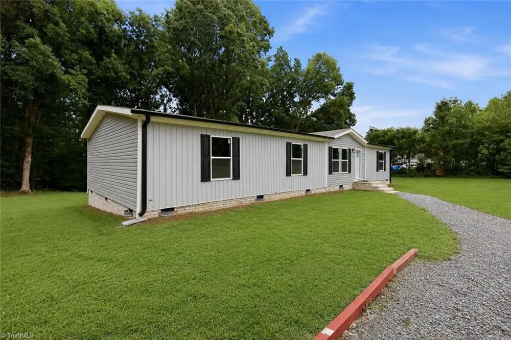 6008 Apple Wyrick Road Gibsonville, NC 27249