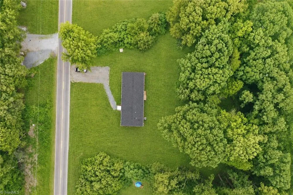 6008 Apple Wyrick Road Gibsonville, NC 27249