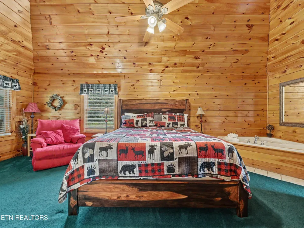 1629 Little Cabin Loop Pigeon Forge, TN 37862