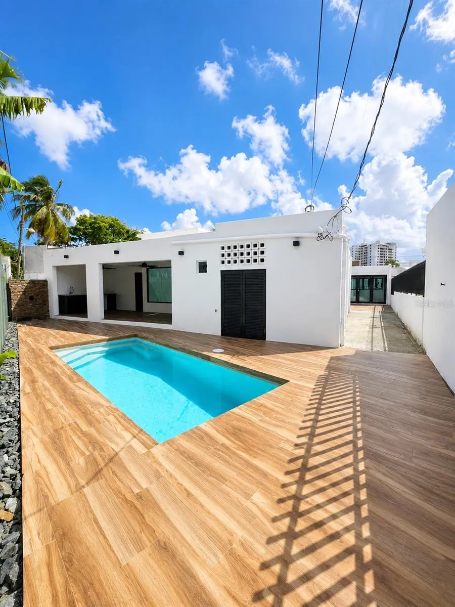 Santa Teresita 2204 MCLEARY ST San Juan, PR 00913