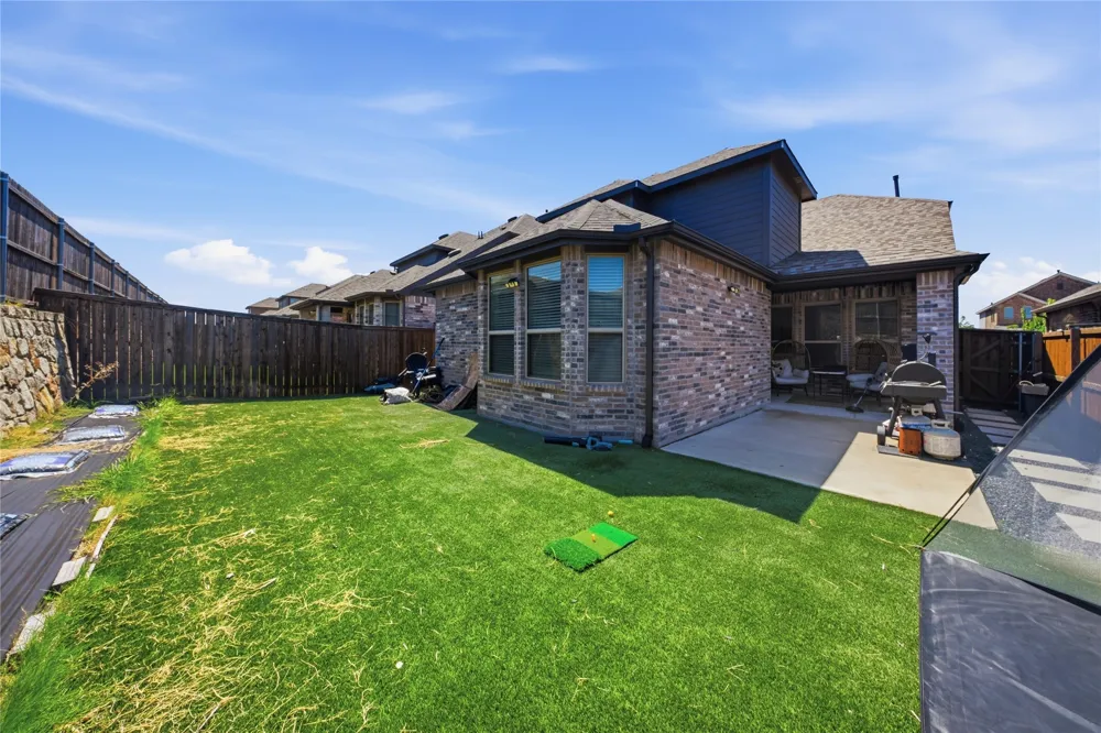 2384 Neff Lane Forney, TX 75126
