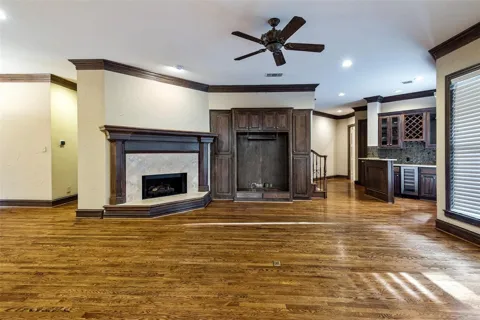 5933 King William Drive