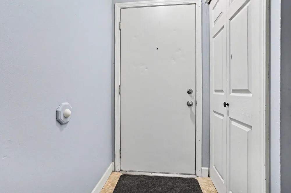 3517 Kenbrooke Court Kalamazoo, MI 49006