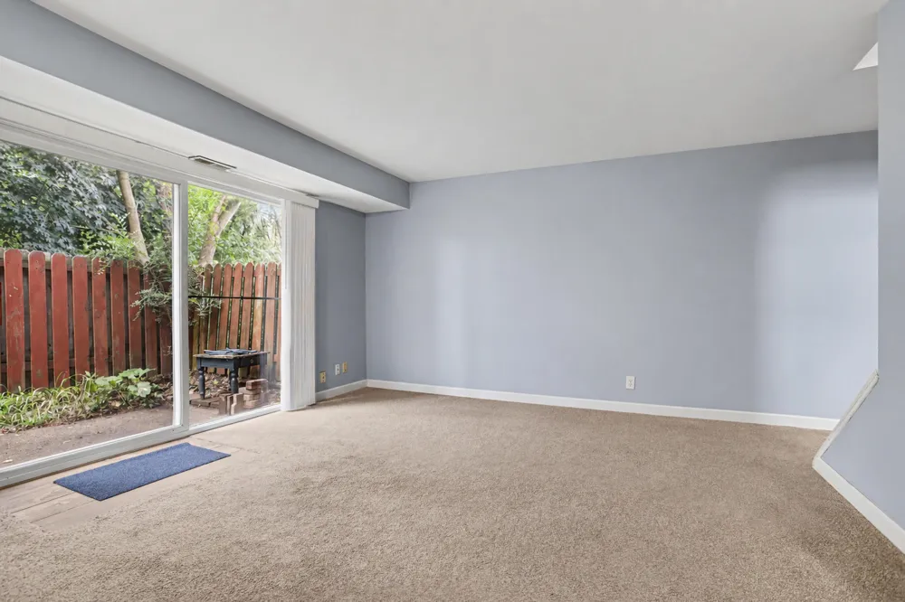 3517 Kenbrooke Court Kalamazoo, MI 49006