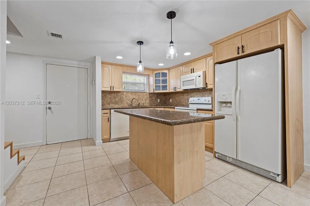 92550 Overseas Hwy #214 Tavernier, FL 33070
