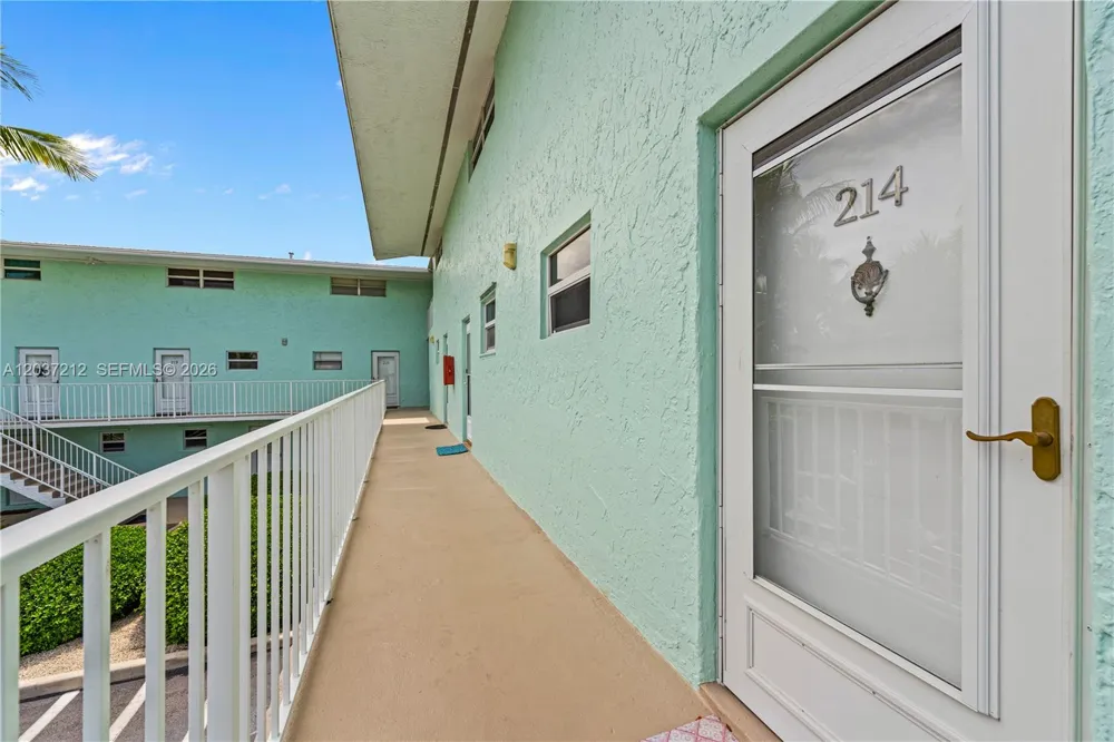 92550 Overseas Hwy #214 Tavernier, FL 33070
