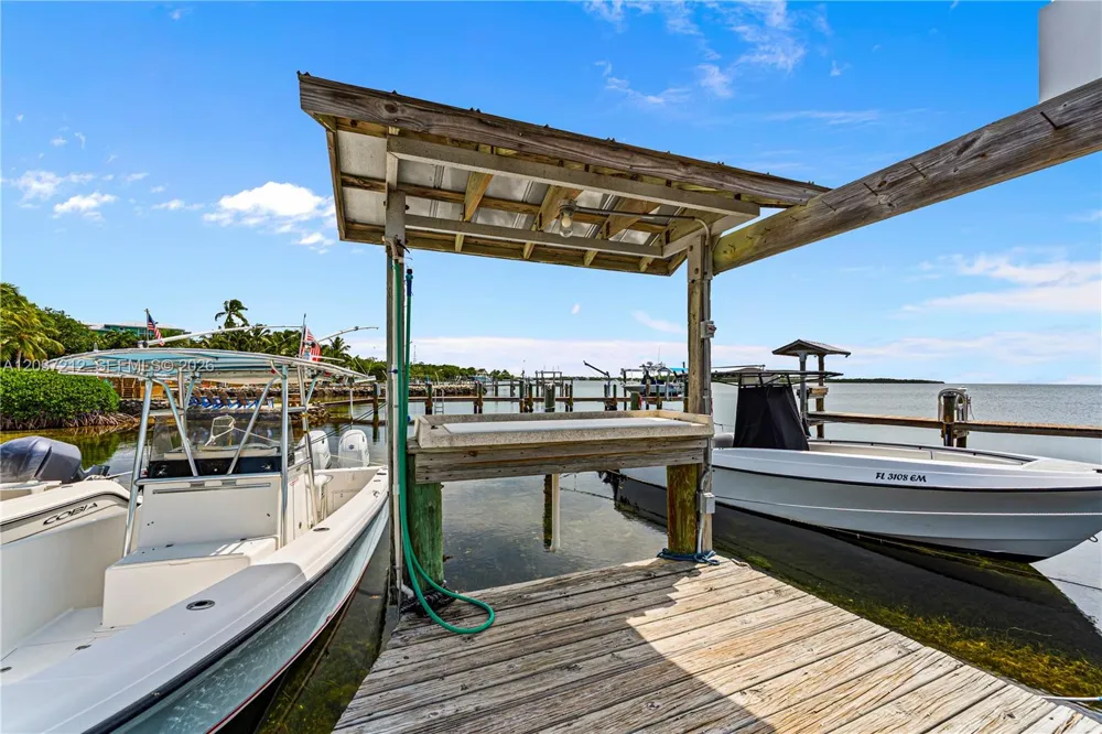 92550 Overseas Hwy #214 Tavernier, FL 33070
