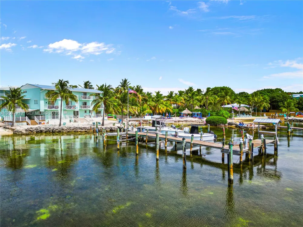 92550 Overseas Hwy #214 Tavernier, FL 33070