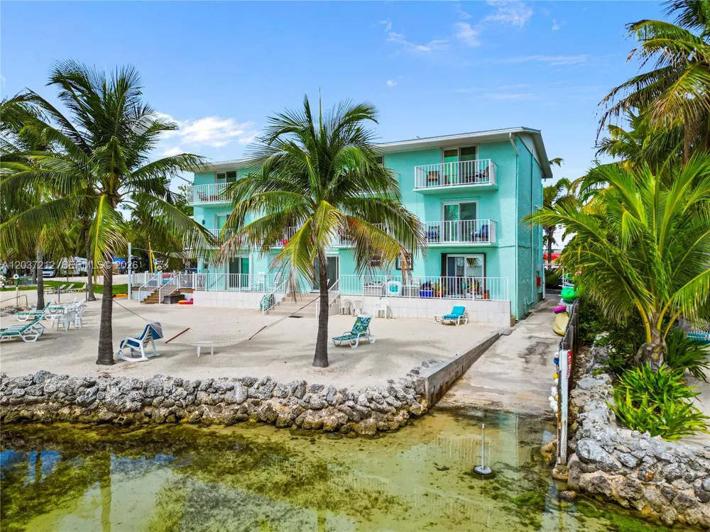 92550 Overseas Hwy #214 Tavernier, FL 33070