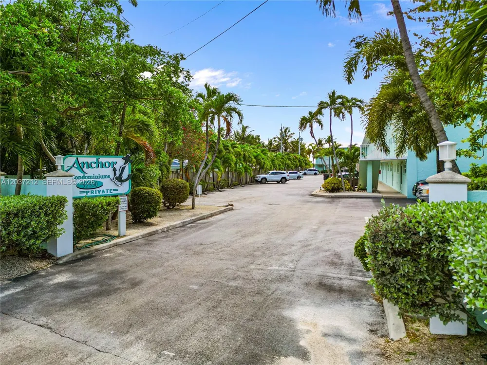 92550 Overseas Hwy #214 Tavernier, FL 33070