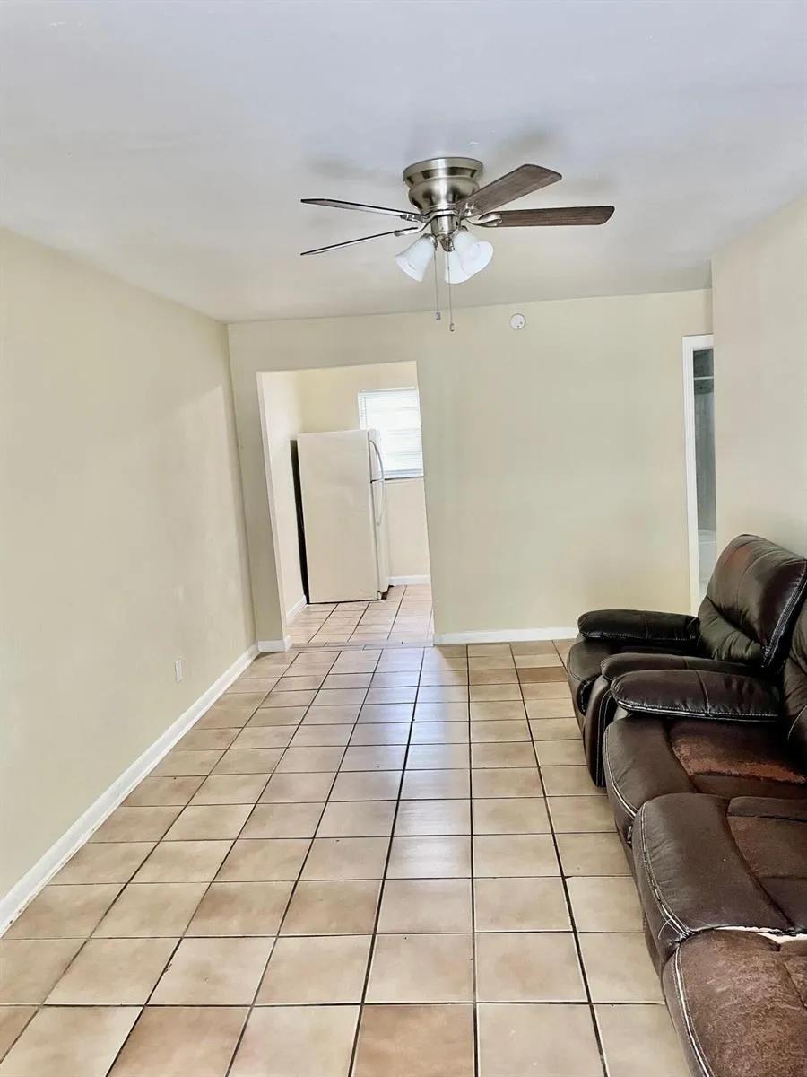 22 NW 8th Avenue ##1 Front Dania Beach, FL 33004