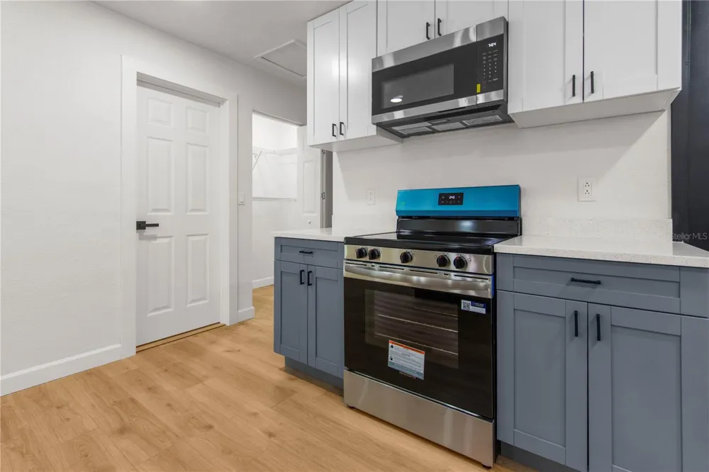 7162 CAMBRIDGE STREET Spring Hill, FL 34606