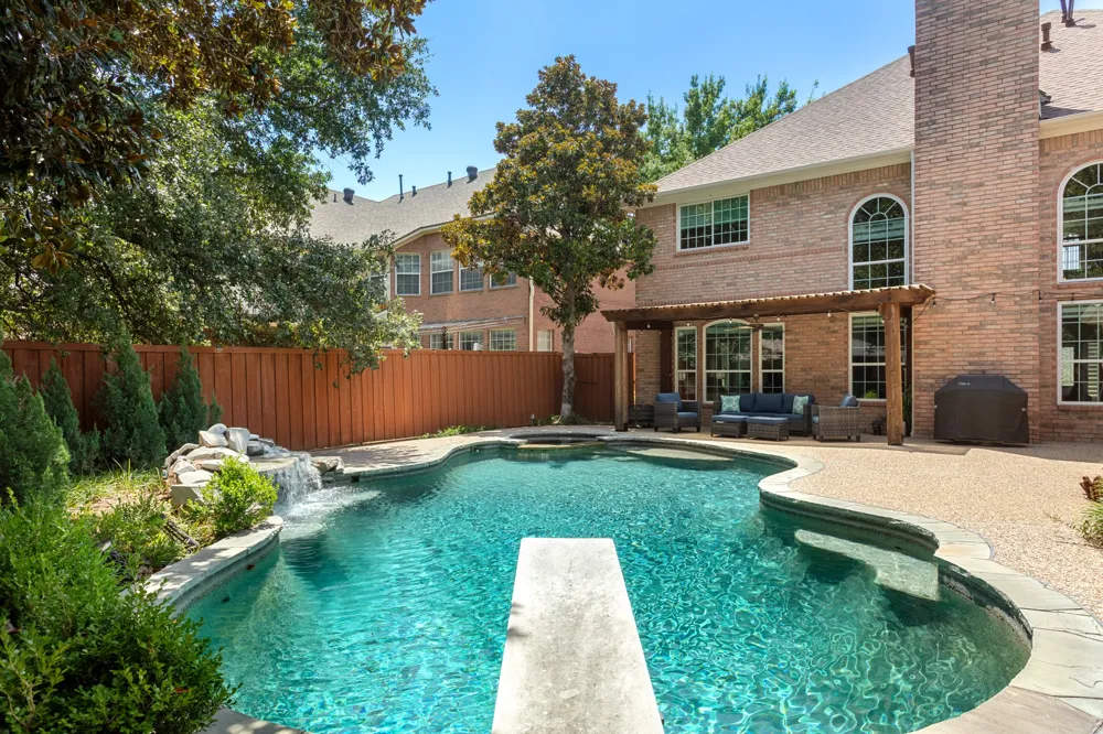 8900 High Meadows Drive Plano, TX 75025