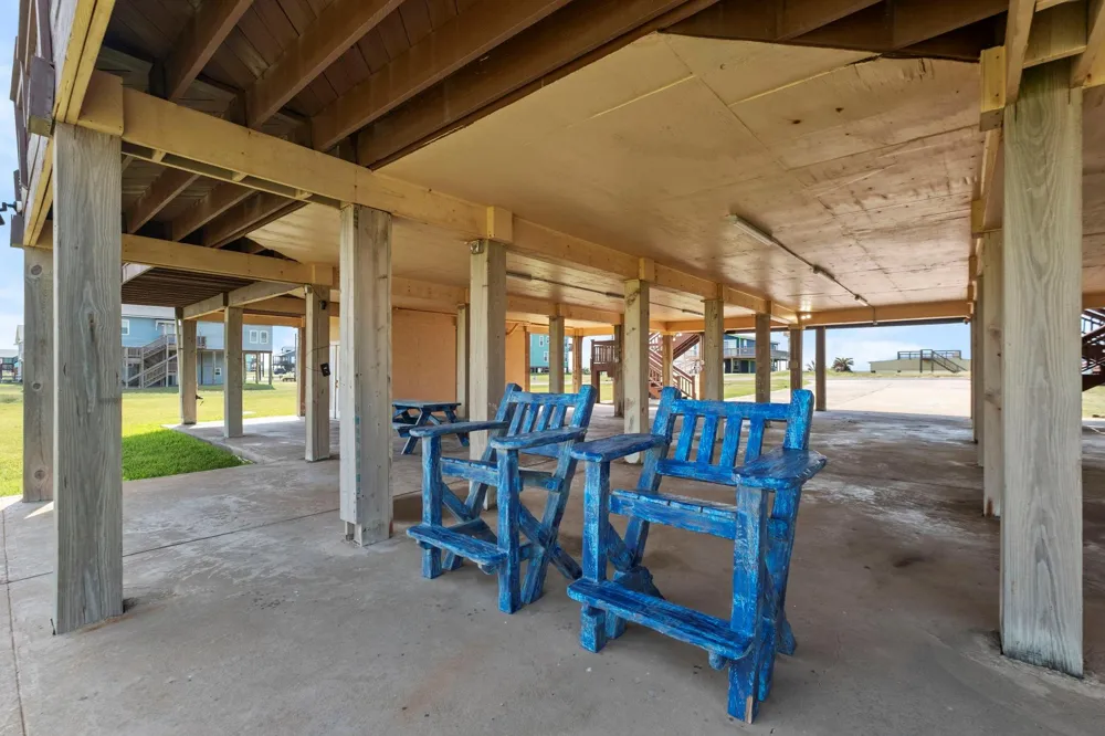 878 County Road 230 Sargent, TX 77414