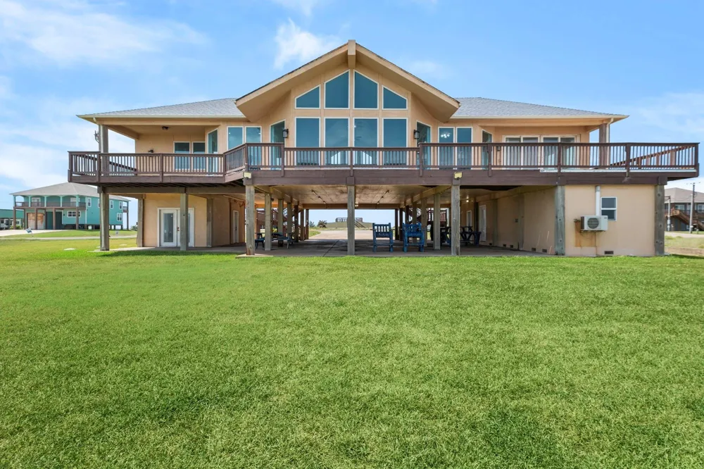 878 County Road 230 Sargent, TX 77414
