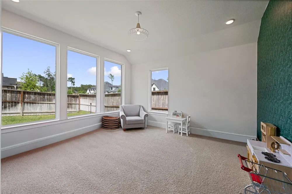 622 Platinum Stone Lane Pinehurst, TX 77362