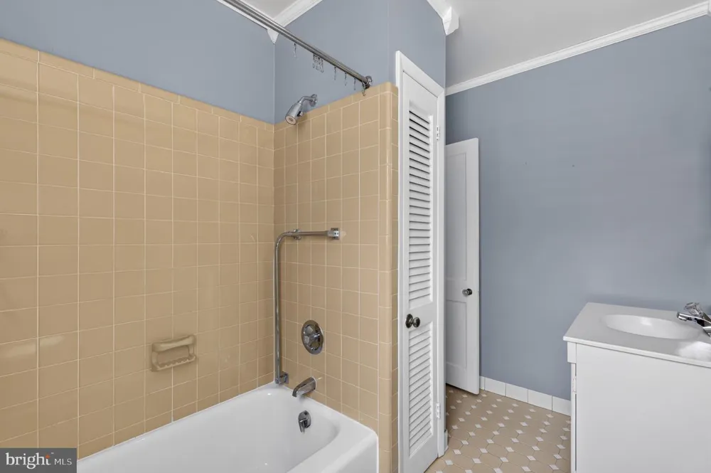 740 MORGAN AVENUE Palmyra, NJ 08065