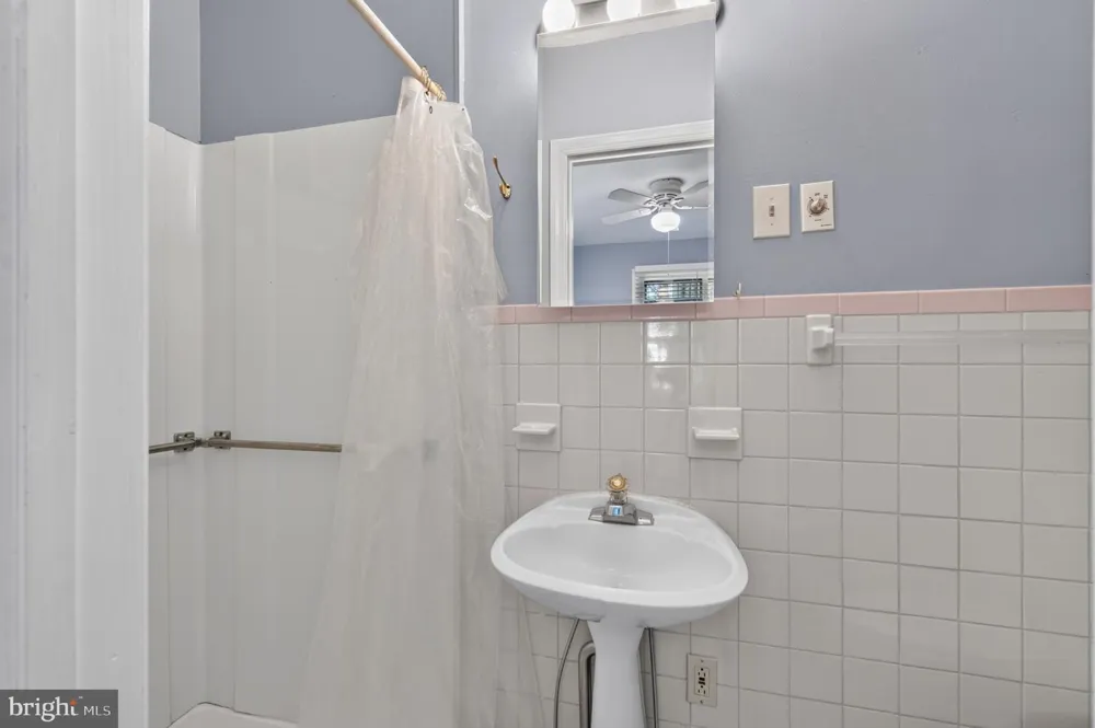 740 MORGAN AVENUE Palmyra, NJ 08065