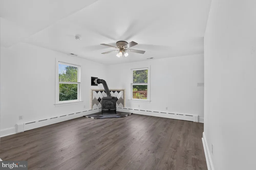 740 MORGAN AVENUE Palmyra, NJ 08065